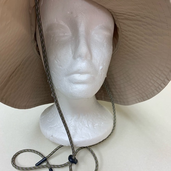 Tory Burch Sport Tan Bucket Hat with Colorful Logo - Picture 5 of 6